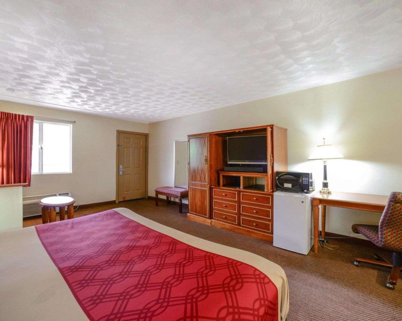 Econo Lodge Inn & Suites Carbondale Exteriér fotografie