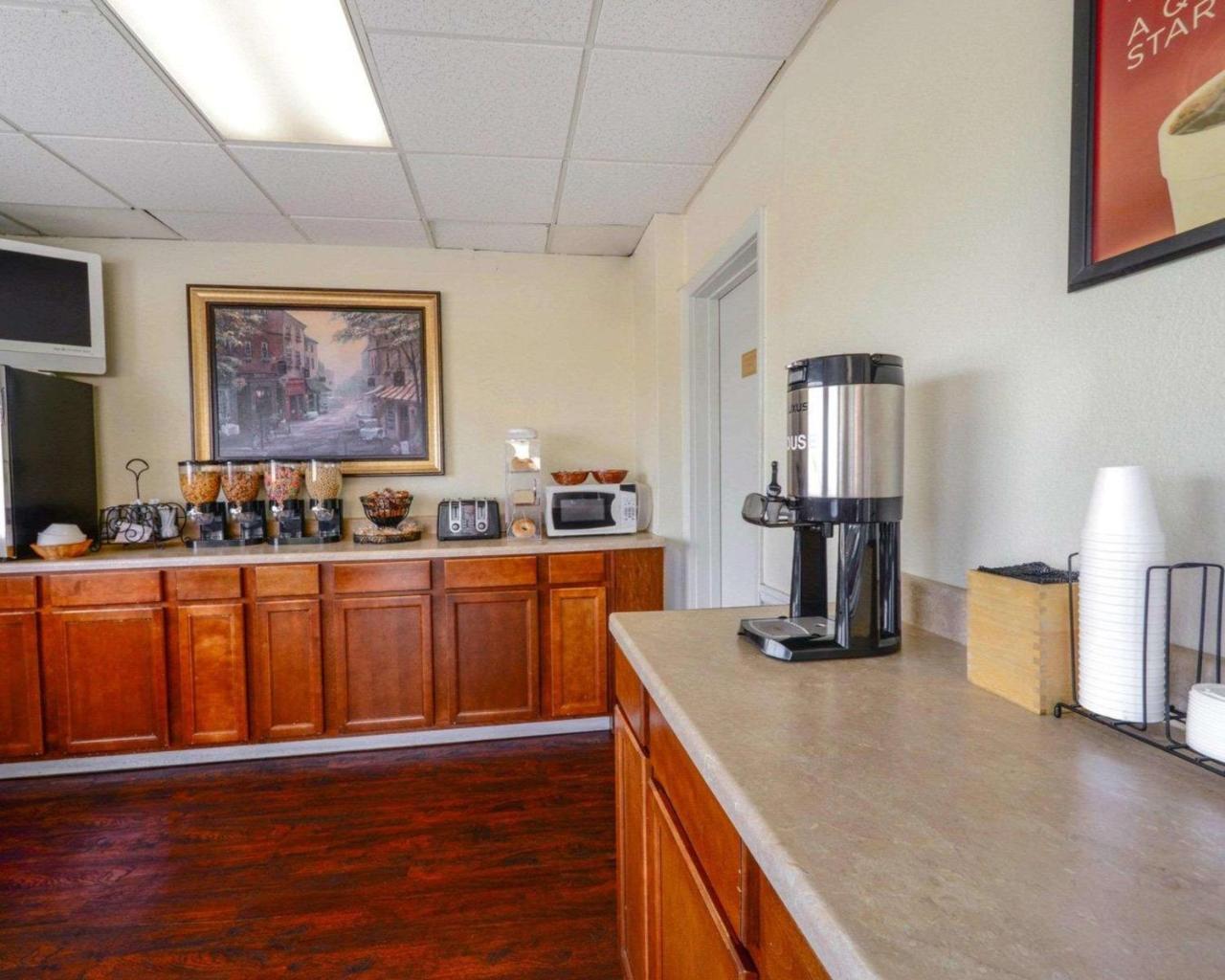 Econo Lodge Inn & Suites Carbondale Exteriér fotografie